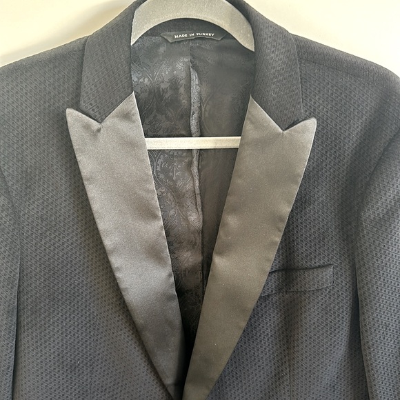 SARAR Black Velvet Textured Formal Dressy Jacket, 38 R - Picture 2 of 6